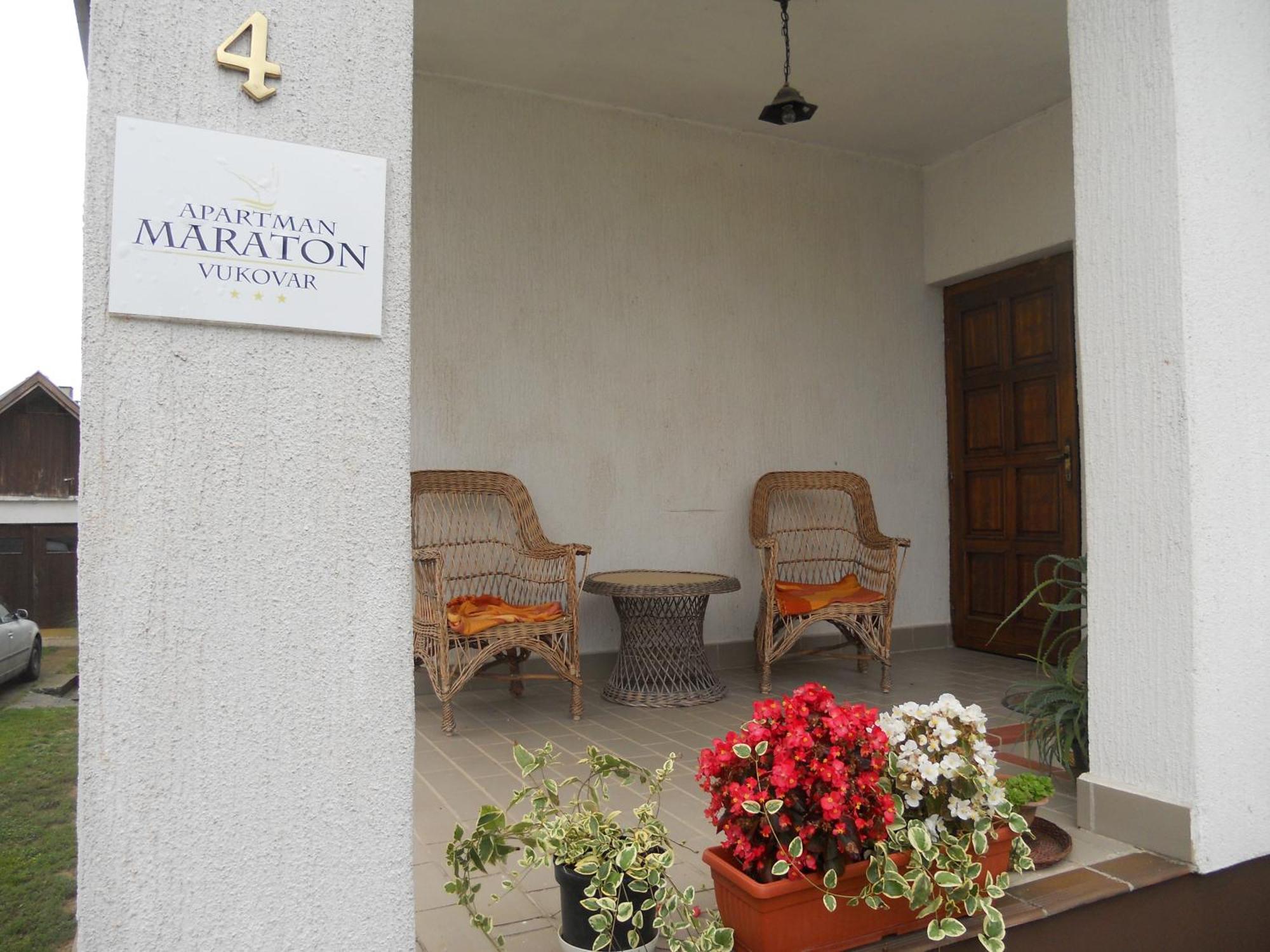 Apartmani Maraton Vukovar Ngoại thất bức ảnh