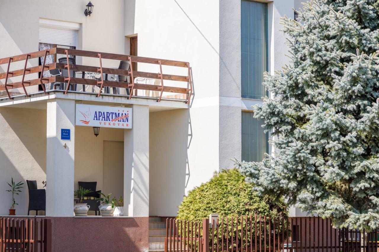 Apartmani Maraton Vukovar Ngoại thất bức ảnh