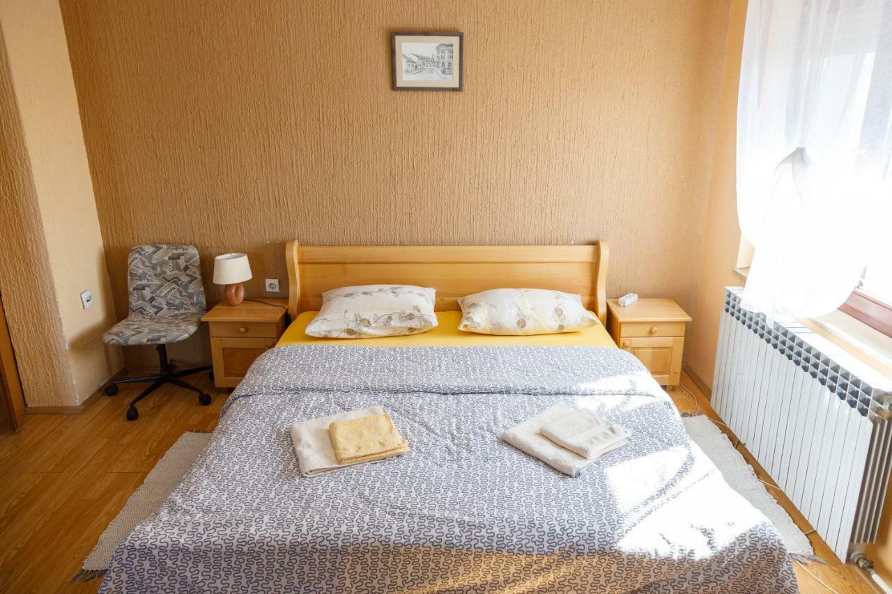 Apartmani Maraton Vukovar Ngoại thất bức ảnh